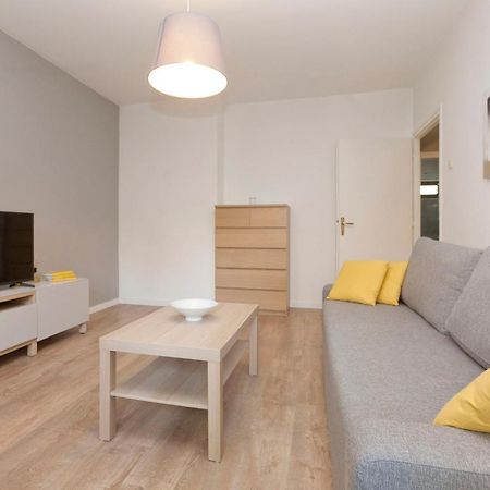 Rr Apartment Пула Екстериор снимка