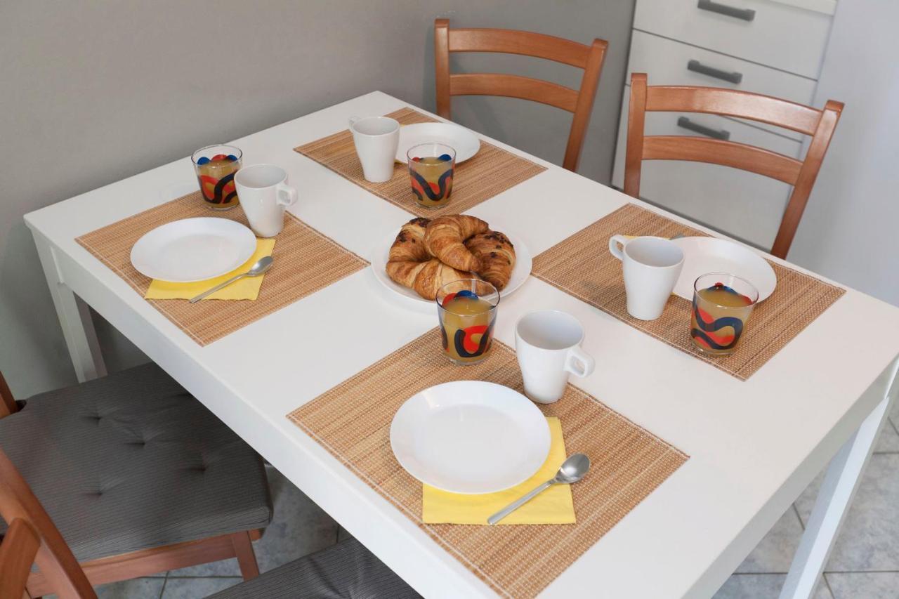 Rr Apartment Пула Екстериор снимка